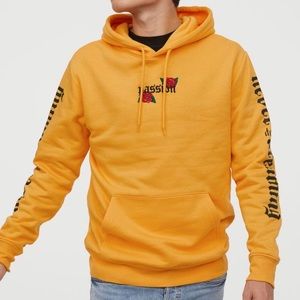 Yellow HnM Men’s Sweatshirt